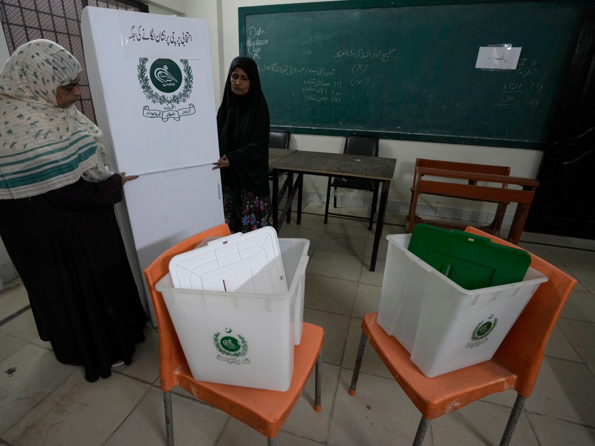 Pakistan on edge as millions vote amid crackdown, instability | Elections News