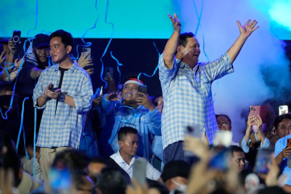 Прабово Субианто спечели президентските избори в Индонезия