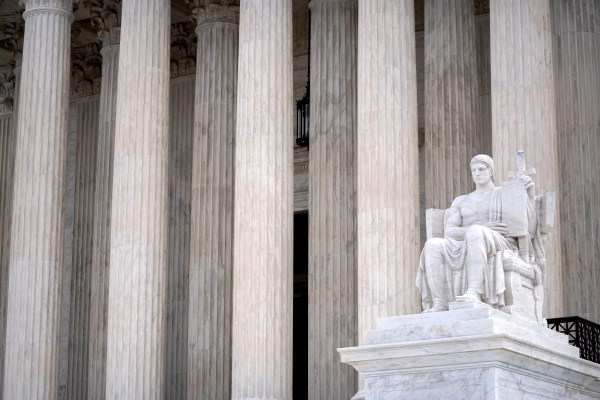 Върховният съд на Съединените щати хвърли съмнение върху консервативния натиск