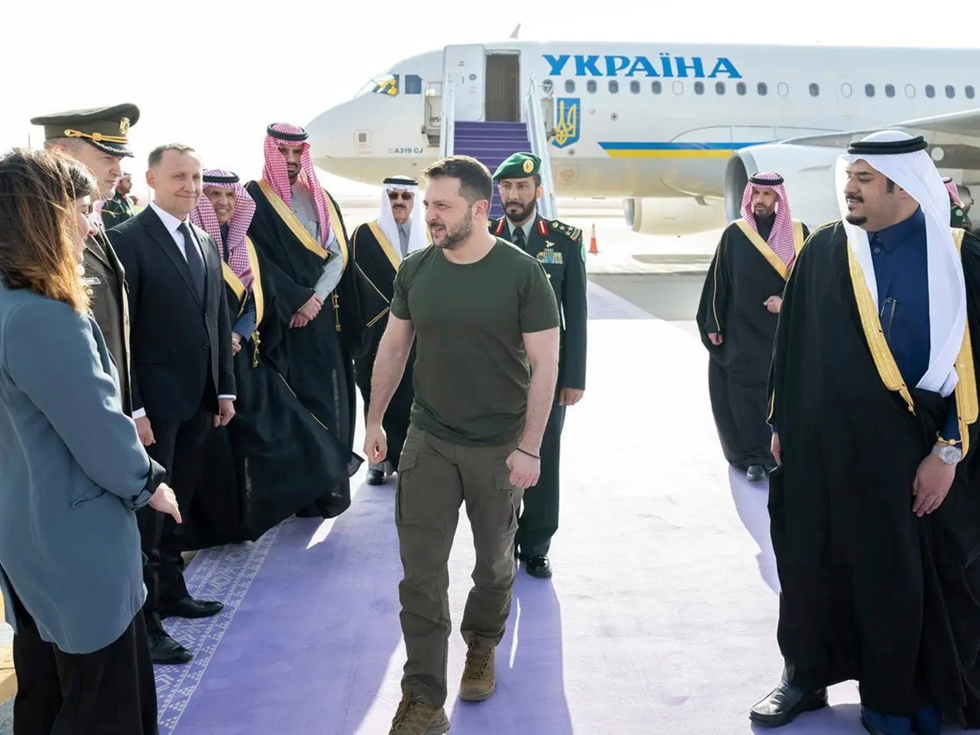 زيلينسكي في السعودية للدفع من أجل السلام، واتفاق أسرى الحرب مع روسيا  أخبار الحرب بين روسيا وأوكرانيا