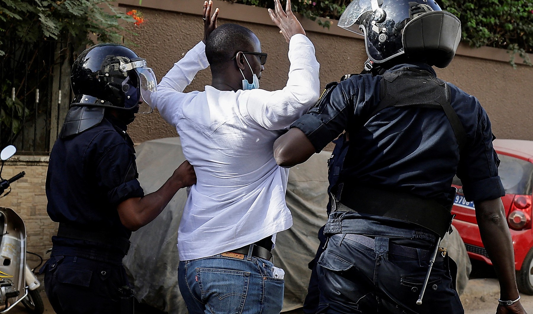 Arrests within hundreds of Senegalese protestors after election postponed | Government