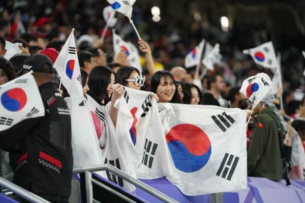 Снимки: Южна Корея победи Австралия с 2-1, за да стигне до полуфиналите