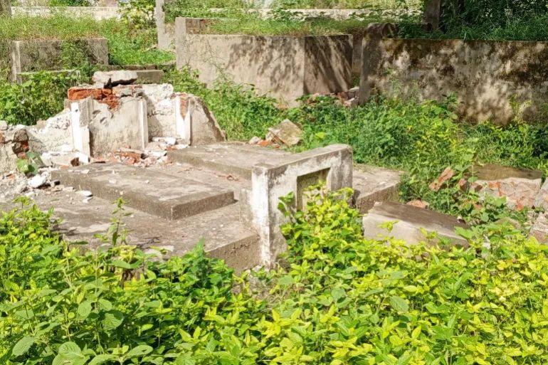 In a single attack in Daska city in Punjab last year, at least 74 graves were broken. (File Photo) [Courtesy: Jamaat-e-Ahmadiyya Pakistan]