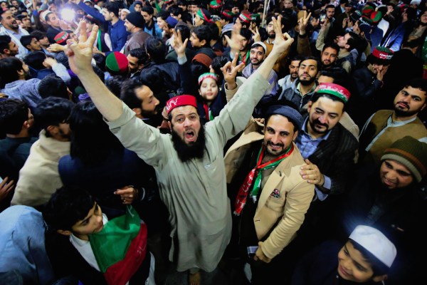 Изборите от миналата седмица в Пакистан трябваше да бъдат формалност