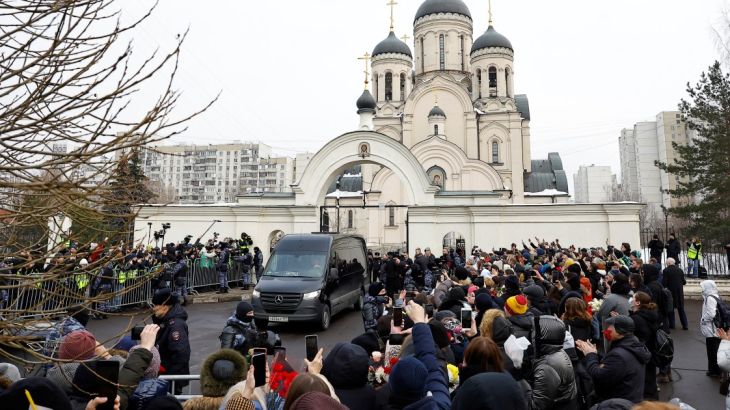 What happened at Alexey Navalny’s funeral
