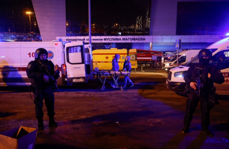 Almeno 60 morti e più di 145 feriti nell’attacco alla sala concerti di Mosca