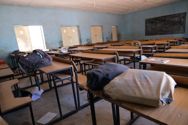 Въоръжени мъже са нападнали училище в северозападна Нигерия и са