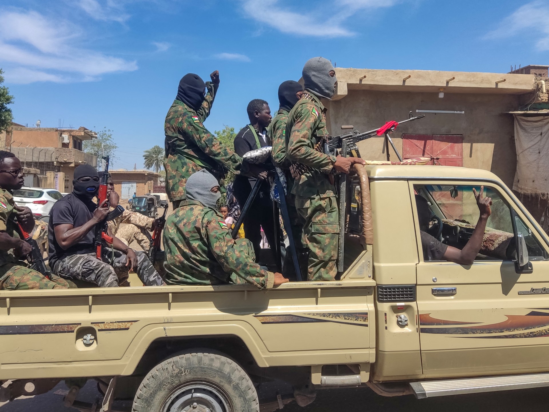 L’armée soudanaise reprend le contrôle du siège de la télévision et de la radio nationales à RSF |  Actualités sur les crises humanitaires
