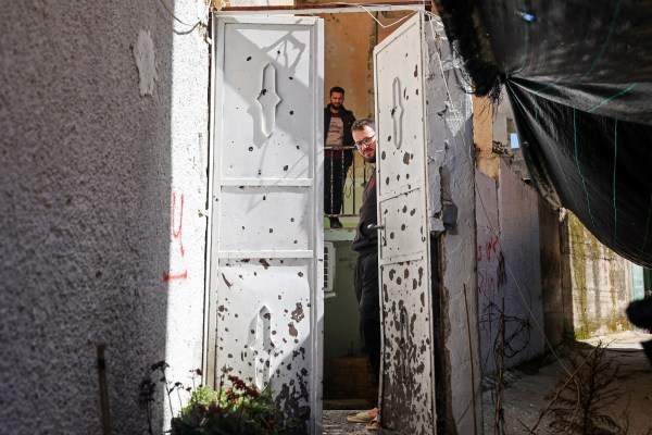Израелските сили започват смъртоносни нападения в окупирания Западен бряг