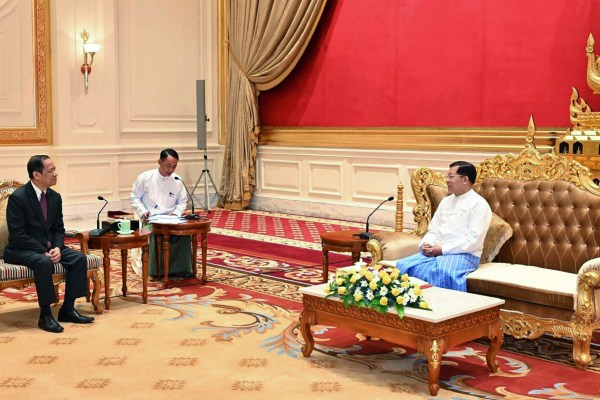 Тайланд и Лаос се опитват да „направят представителна хунта“ на фона на инерцията на АСЕАН в Мианмар
