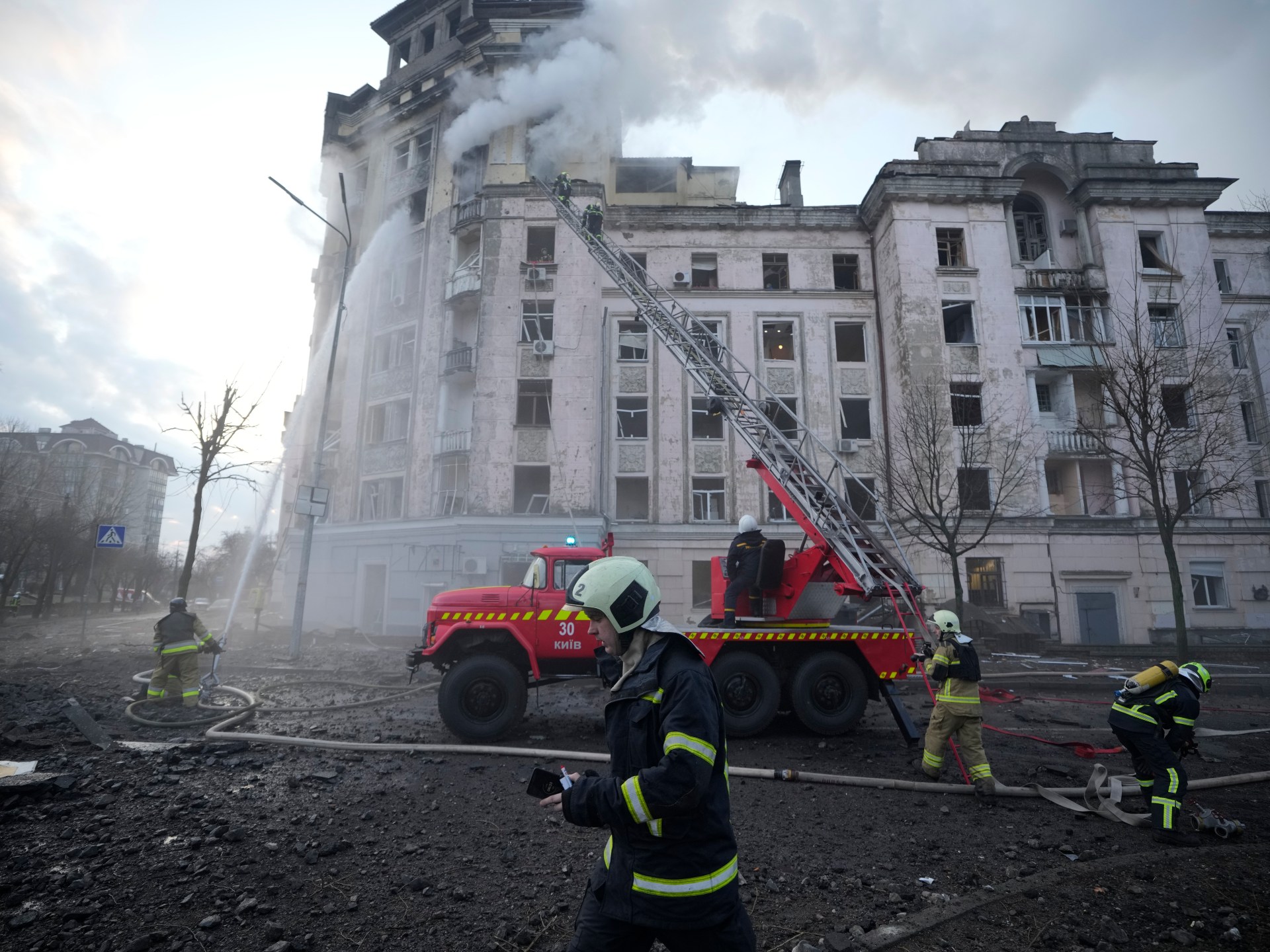 俄罗斯一波导弹袭击乌克兰基辅 造成10多人受伤俄罗斯-乌克兰战争的消息