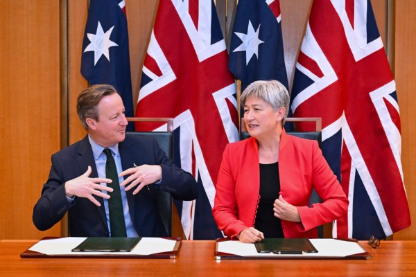 Обединеното кралство и Австралия призовават за „незабавно“ прекратяване на боевете в Газа