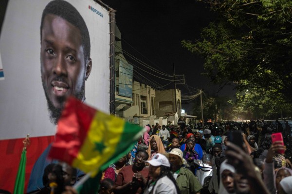Ранните резултати от неделните президентски избори в Сенегал показват че