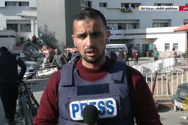 Журналист на Al Jazeera пребит, арестуван от израелските сили от болницата в Газа