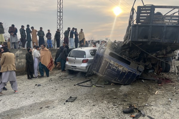 Исламабад Пакистан Въздушните нападения на Пакистан в Афганистан в понеделник
