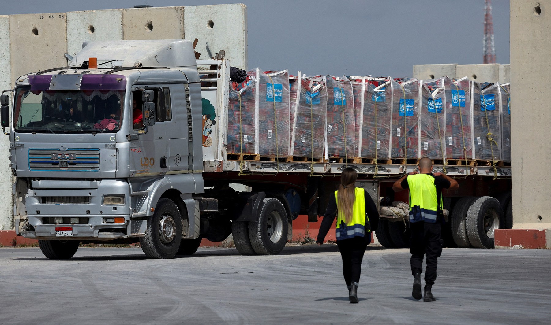 Aid reaches north Gaza for first time in months | Gaza