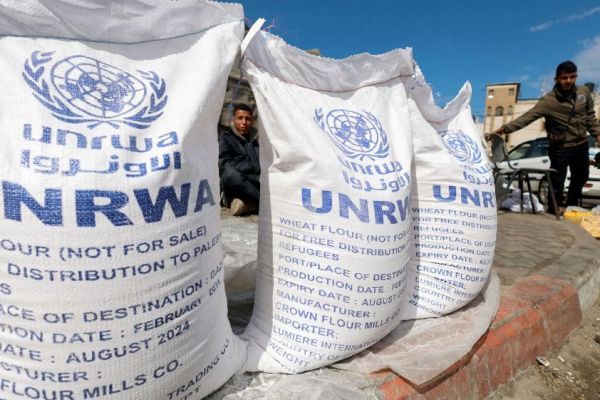 Агенцията на ООН за подпомагане и работа или UNRWA предоставя