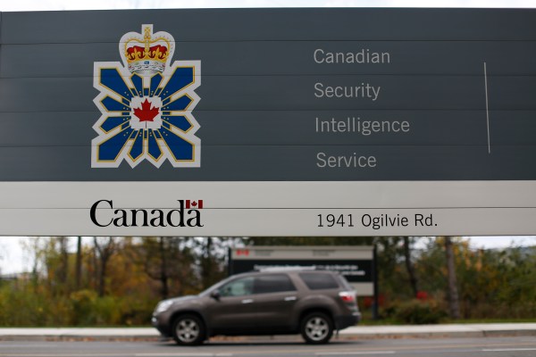 Главната шпионска агенция на Канада обвини Индия и Пакистан че