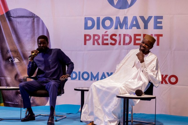 Фей от Сенегал назначи своя съюзник Усман Сонко за министър-председател