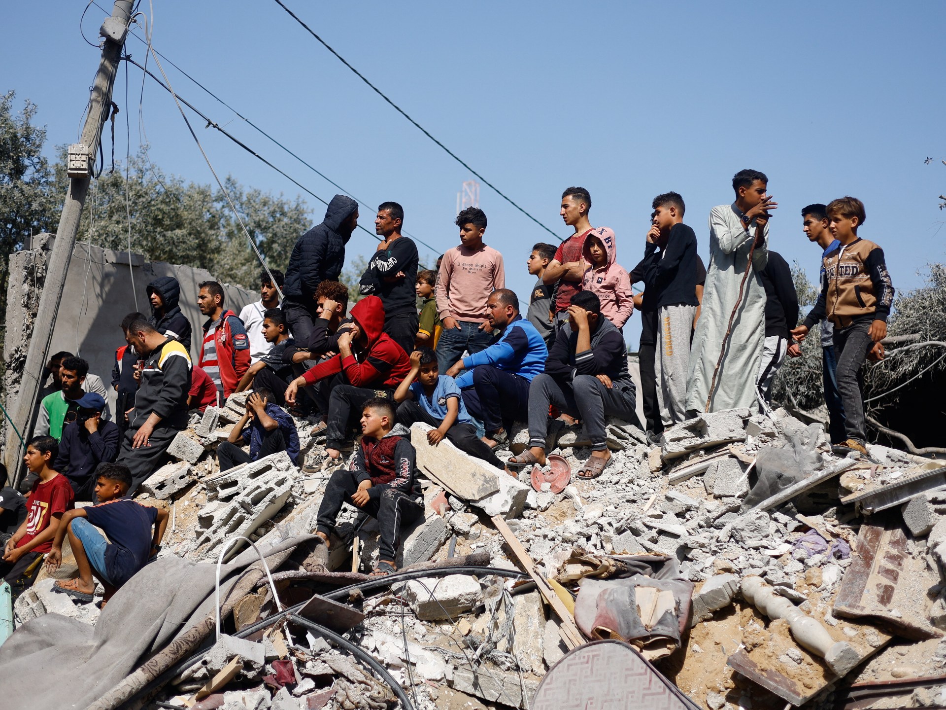 Gaza ceasefire talks stall as Israel and Hamas dig in