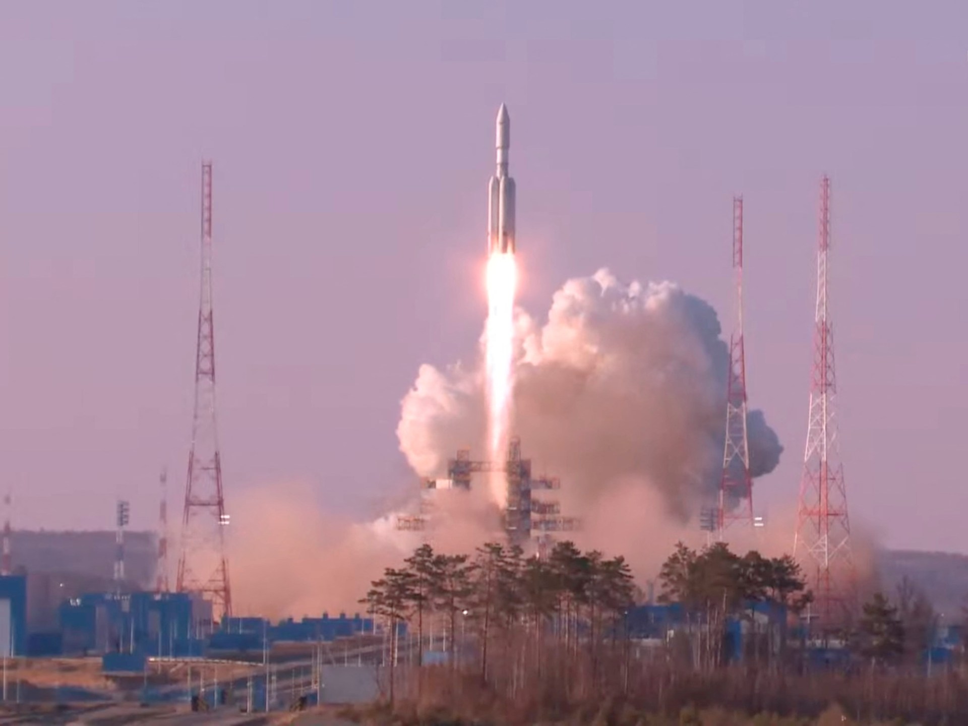 Russia’s Angara A5 rocket blasts off into space after two aborted launches | Space News