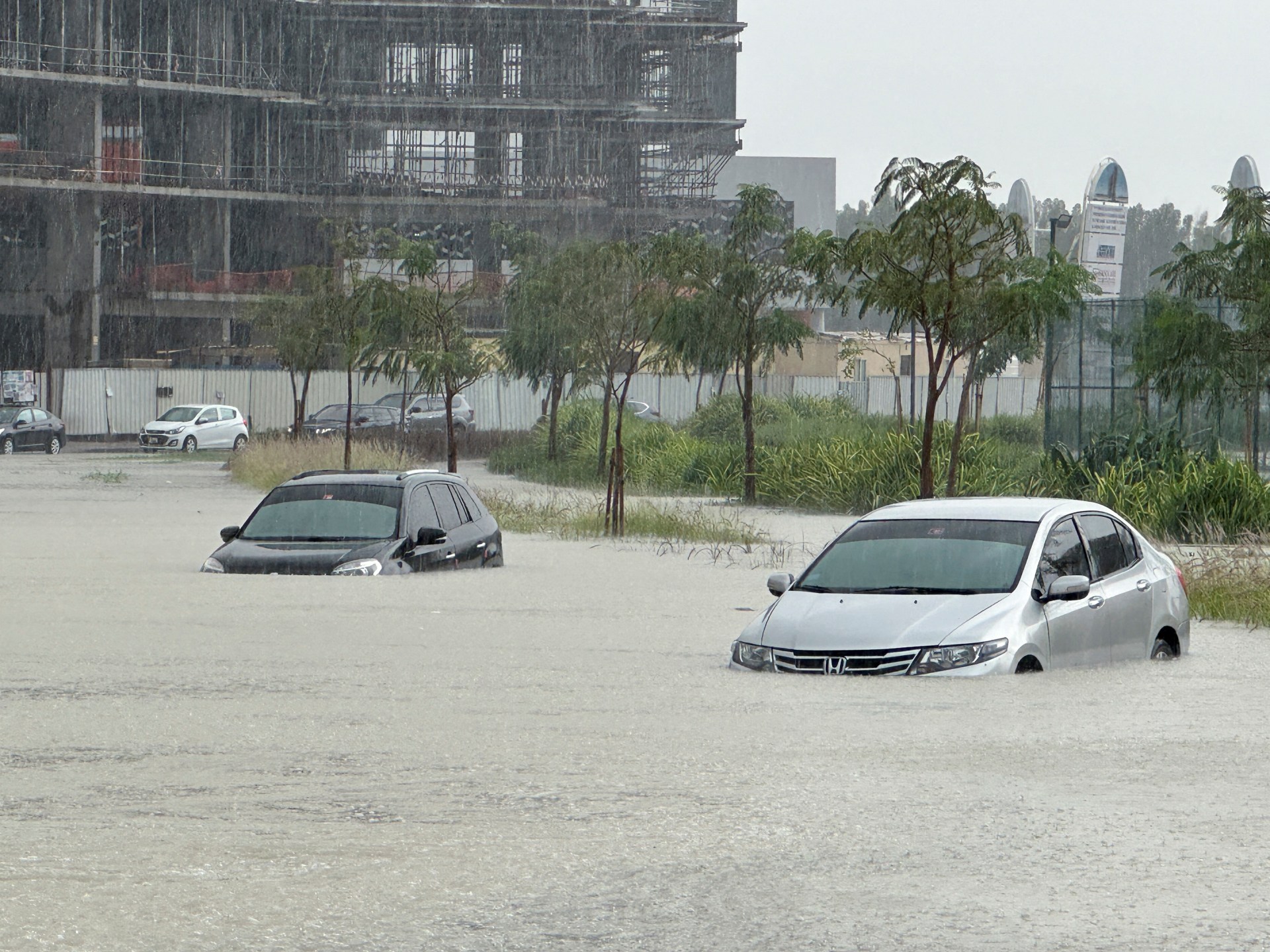 Apakah hujan mendung menyebabkan banjir di Dubai?  Mengapa para ahli mengatakan tidak |  Berita