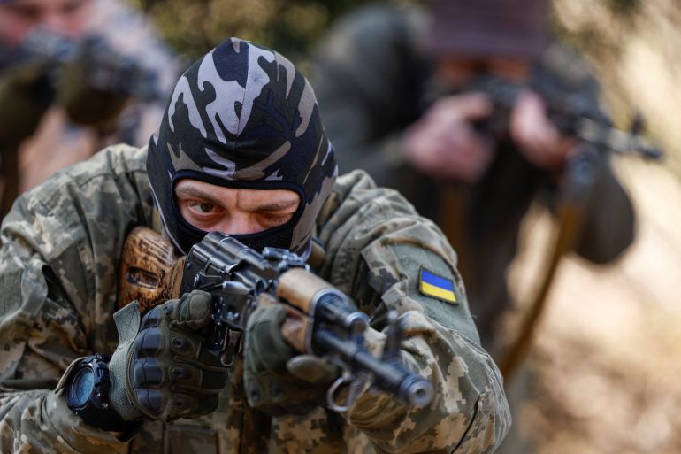 L’Ucraina ottiene il sostegno bipartisan degli Stati Uniti e colpisce la Russia da lontano