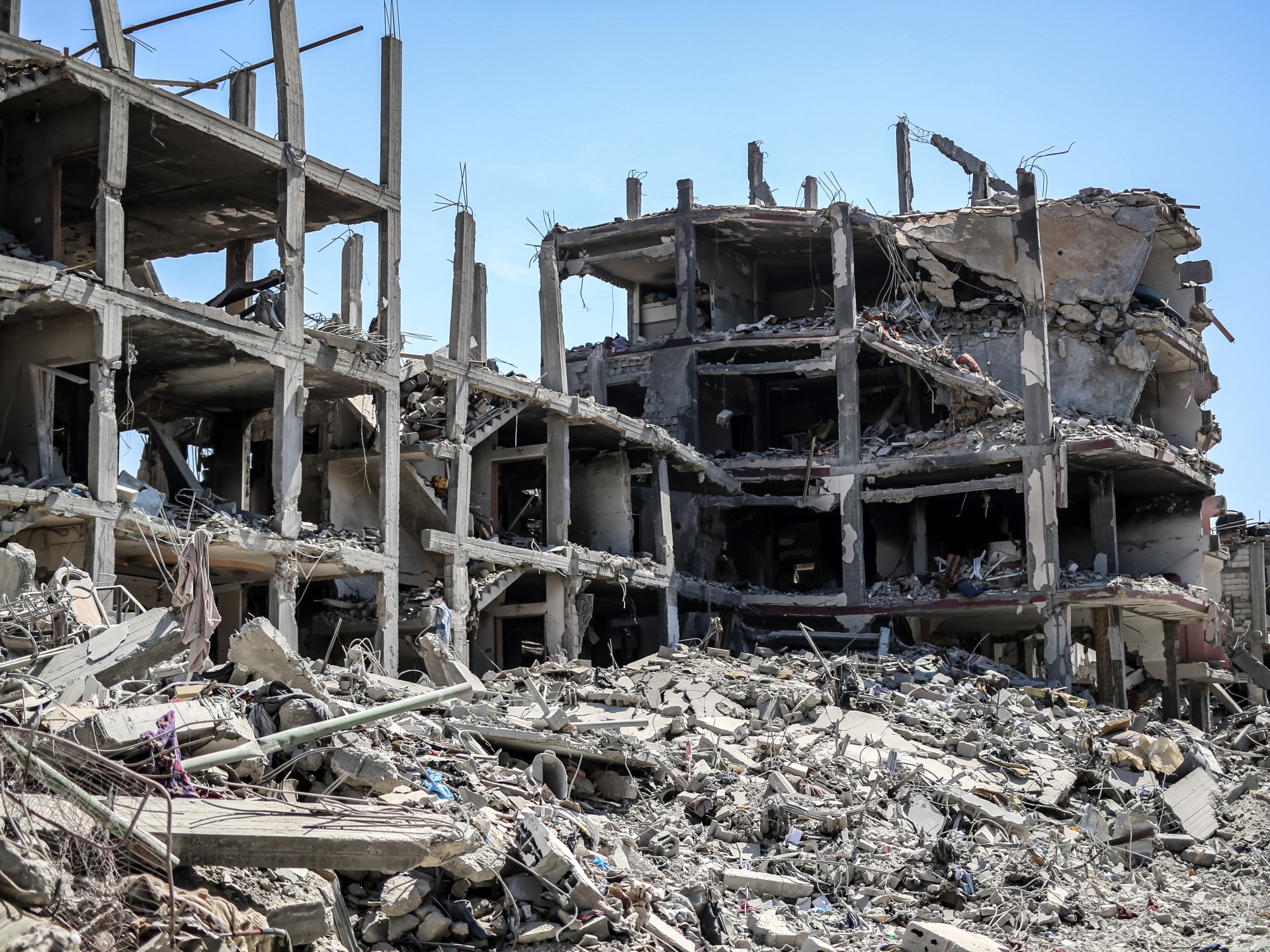 Khan Younis ‘smells like death’ as Palestinians return to devastated homes | Israel War on Gaza News