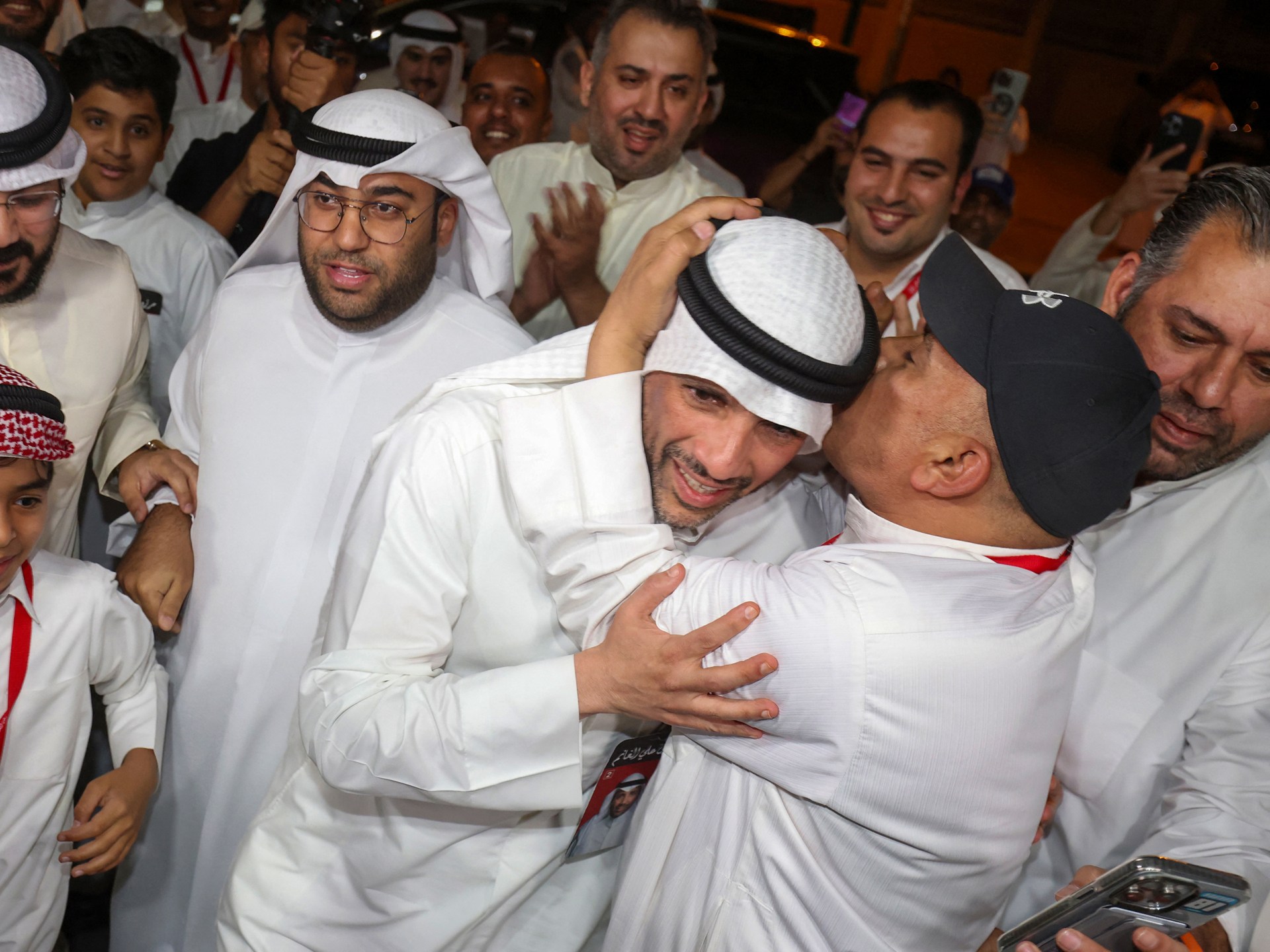 تغييرات طفيفة بعد أول انتخابات برلمانية في الكويت في عهد الأمير الجديد |  الأخبار السياسية