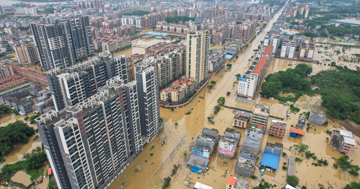 La Chine évacue plus de 100 000 personnes alors que de fortes pluies continuent de s'abattre sur le sud |  Actualités sur la crise climatique
