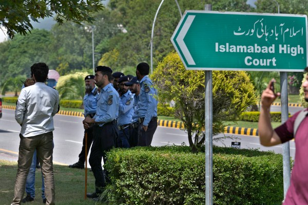 Исламабад, Пакистан – Повече от дузина висши съдии в Пакистан