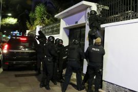 Ecuadorian police break into the Mexican embassy in Quito, Ecuador, on Friday, April 5 [David Bustillos/AP Photo]