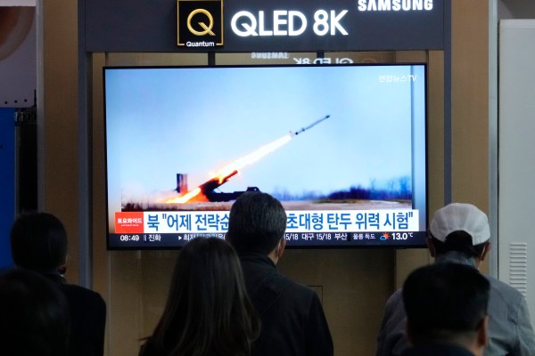 Северна Корея е провела тест на супер голяма бойна глава