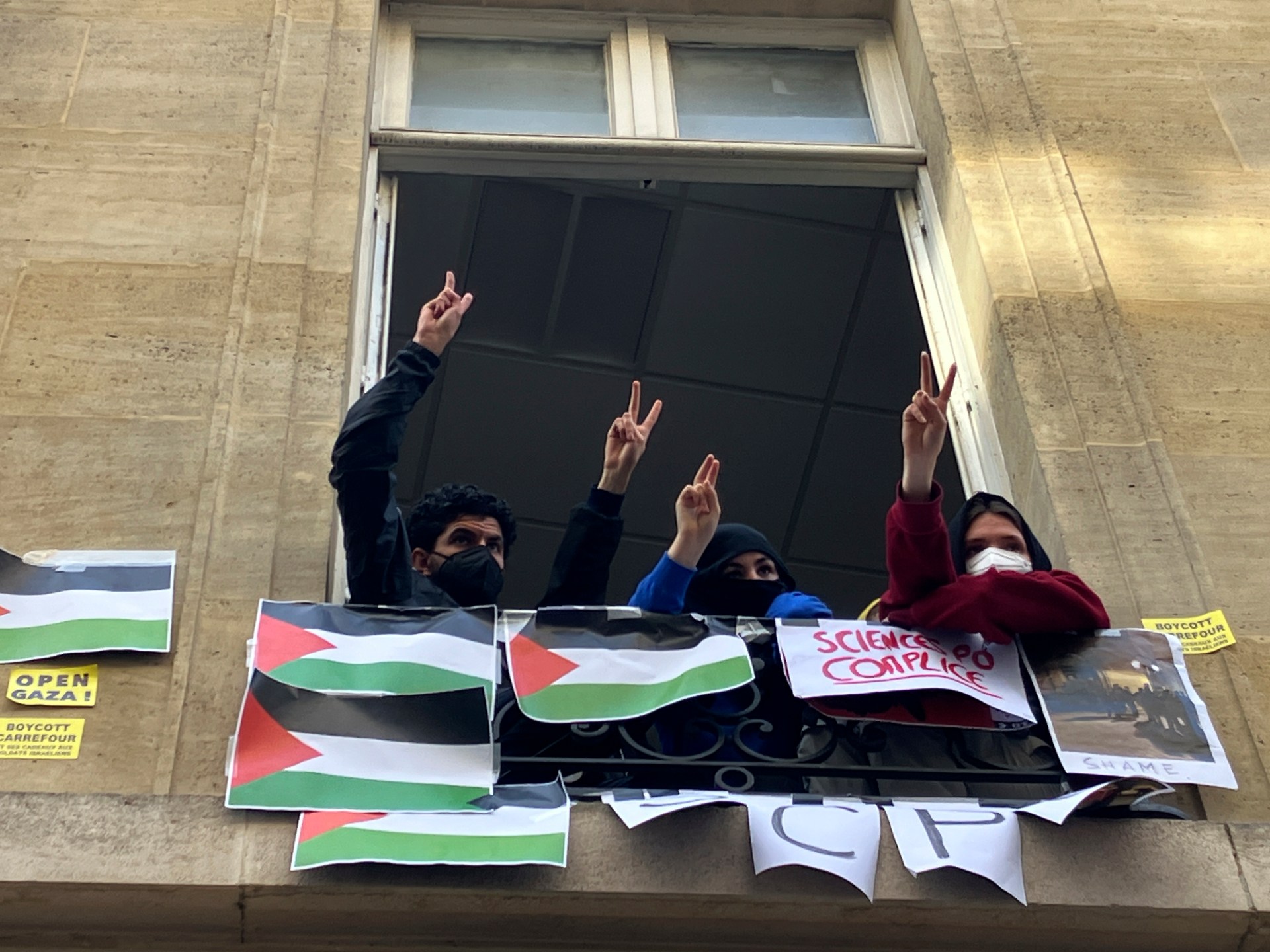 Students at Sciences Po Block Access to Campus in Protest Against Israel’s War on Gaza