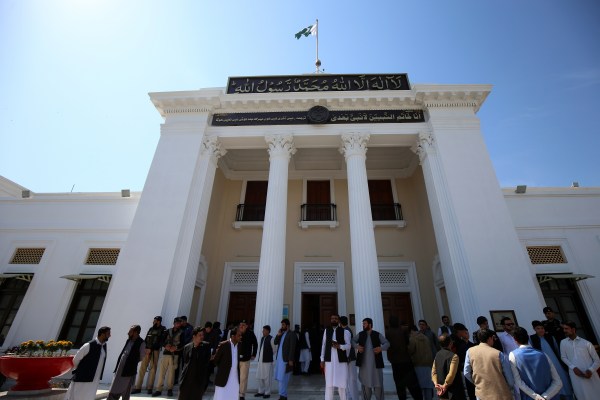 Исламабад, Пакистан – Основната опозиционна партия в Пакистан осъди решението