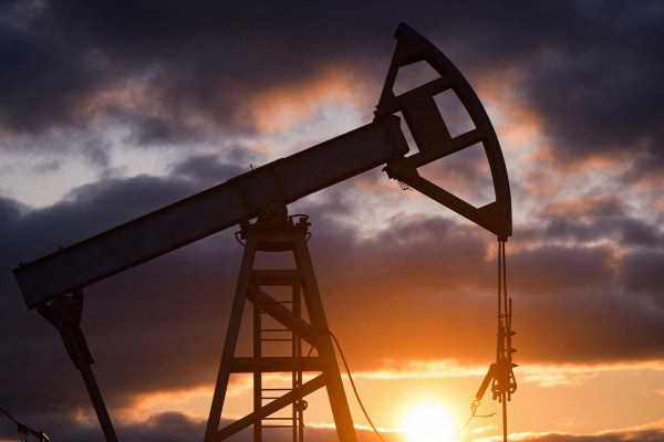 Цените на петрола са на най високото си ниво от месеци
