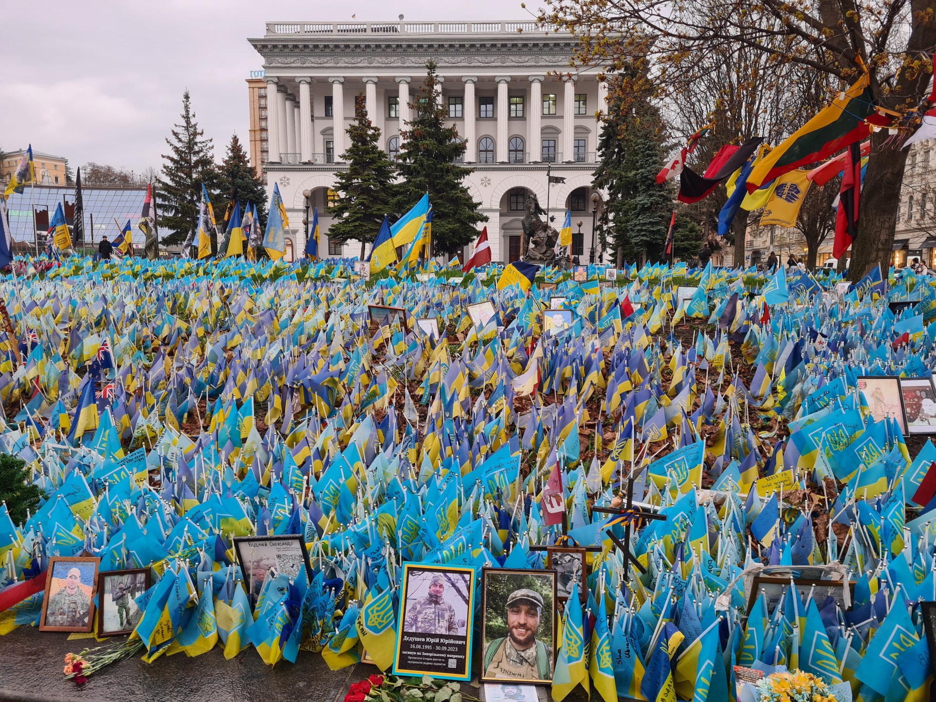 '죽을 때까지 전쟁 중': 우크라이나, 지친 군대의 분노에 군 복무 제한 폐지 |  러시아와 우크라이나 간의 전쟁 소식