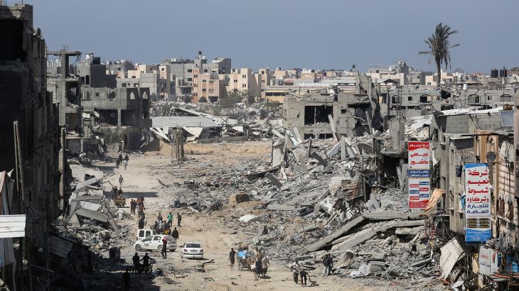People see what’s left of homes in south Gaza after Israeli pullback