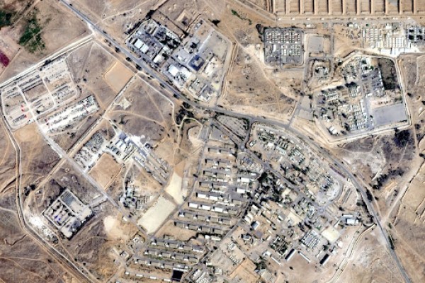 Сателитни изображения показват израелски сили, събрани за ескалация в Газа