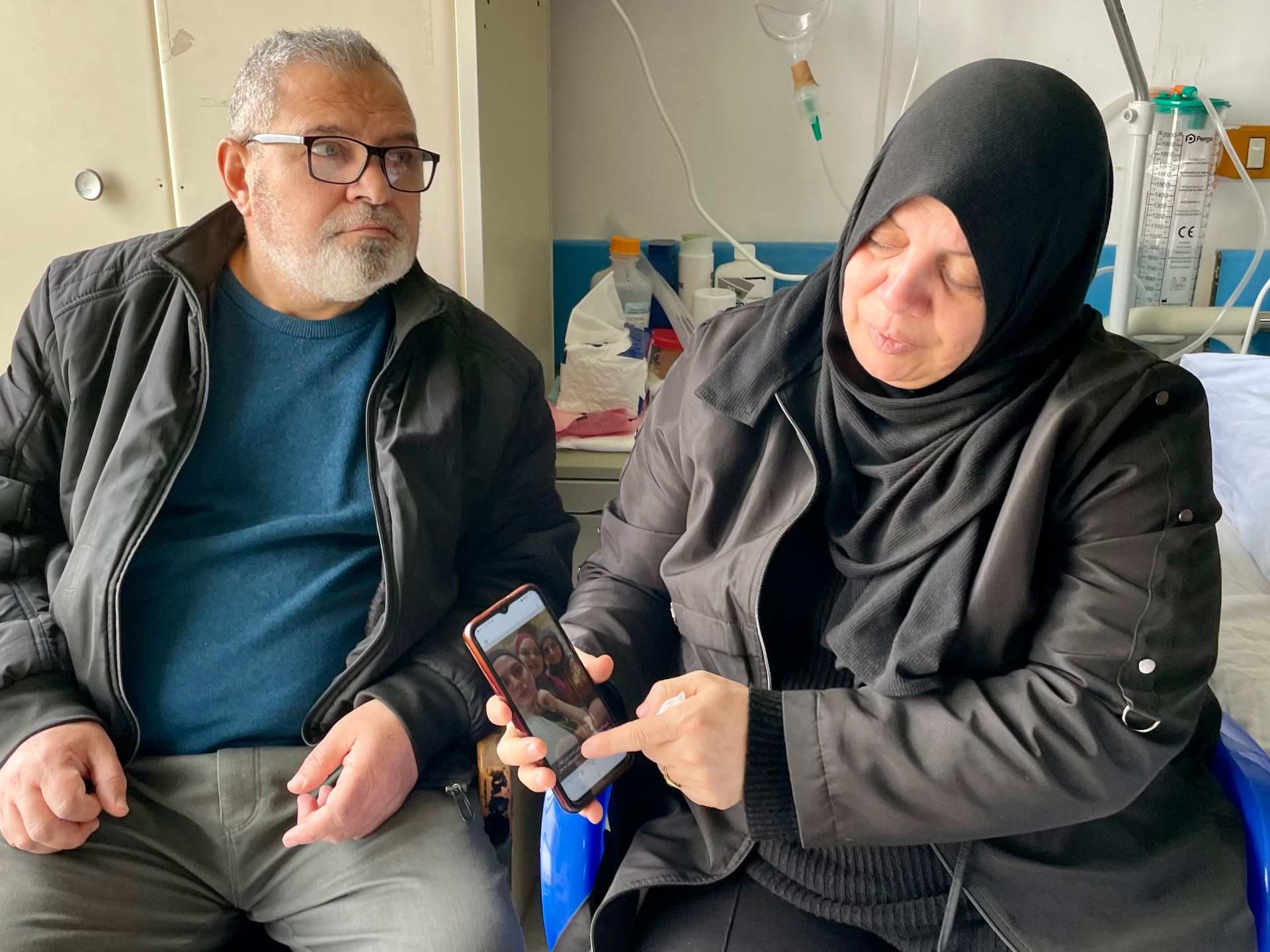 ‘Mama we’re dying’: Only able to hear her kids in Gaza in their final days | Israel War on Gaza