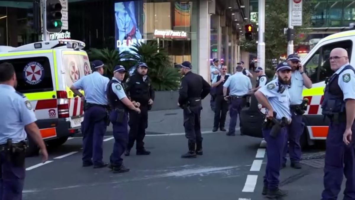 Multiple injured after knife attack on Sydney shopping centre